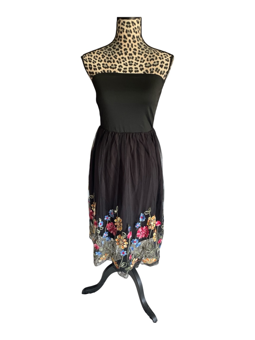 SHEIN Black Strapless Midi Dress with Multicolor Floral Embroidery
